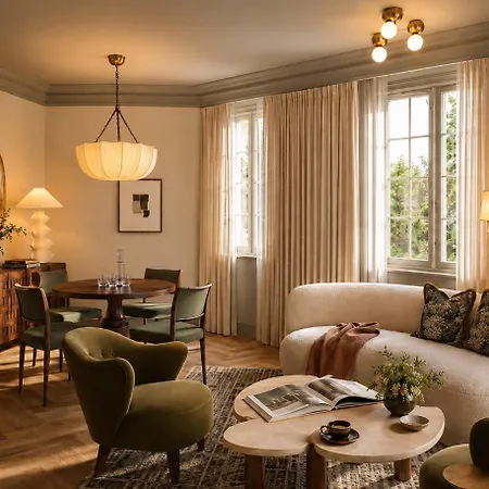 Living Scholler Hotel