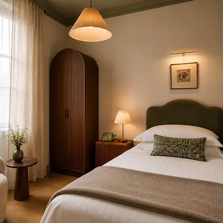 Hotel Living Scholler 3*